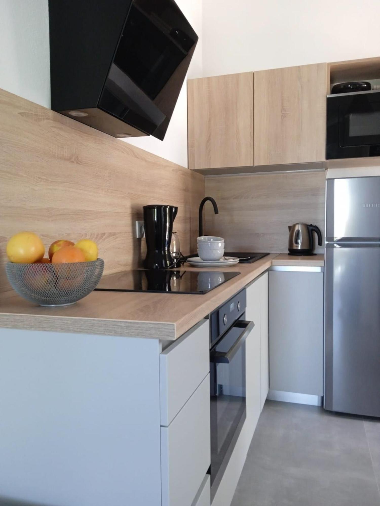 Apartmani Nila Sveta Nedelja  Exteriér fotografie