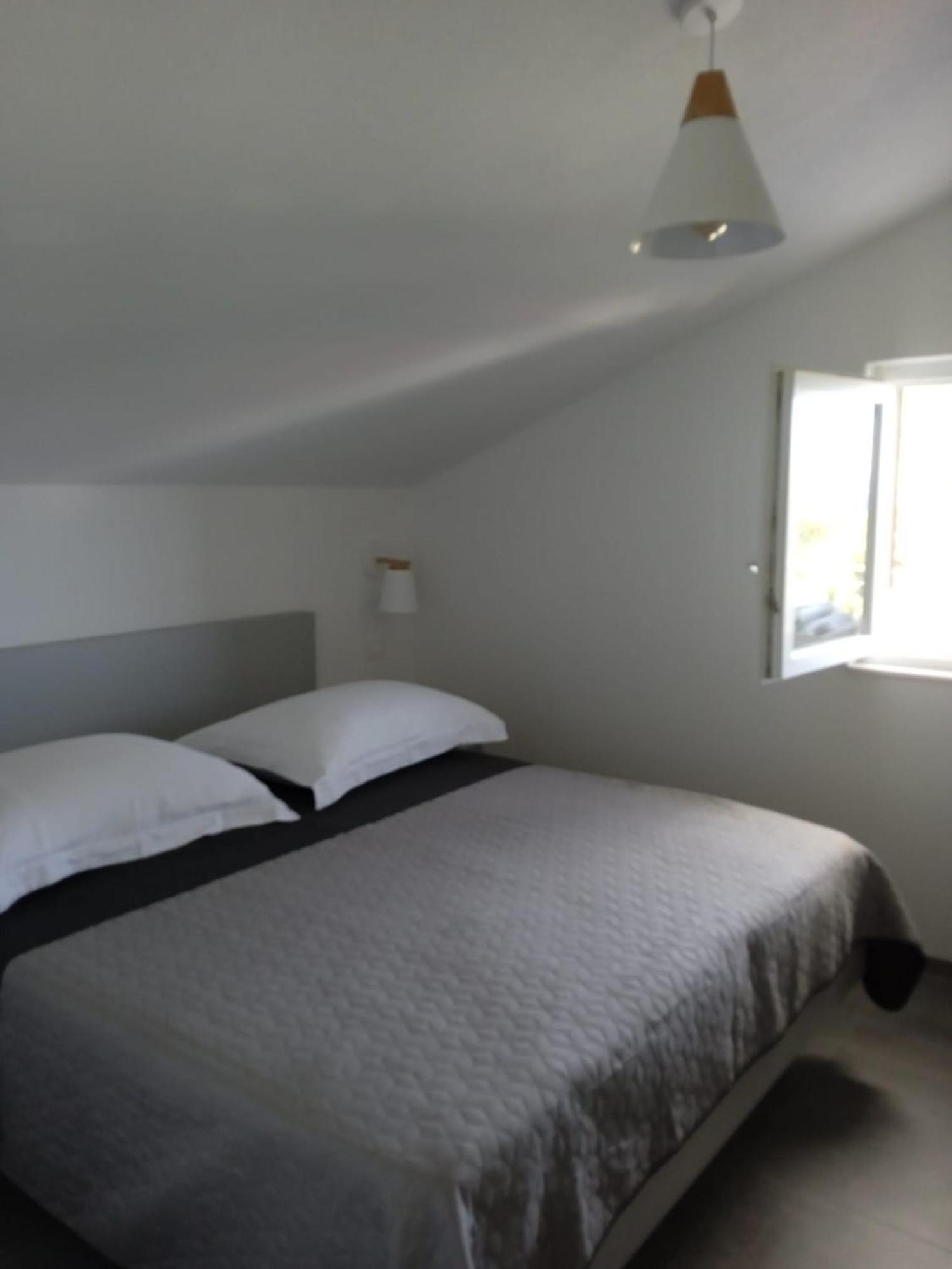 Apartmani Nila Sveta Nedelja  Exteriér fotografie