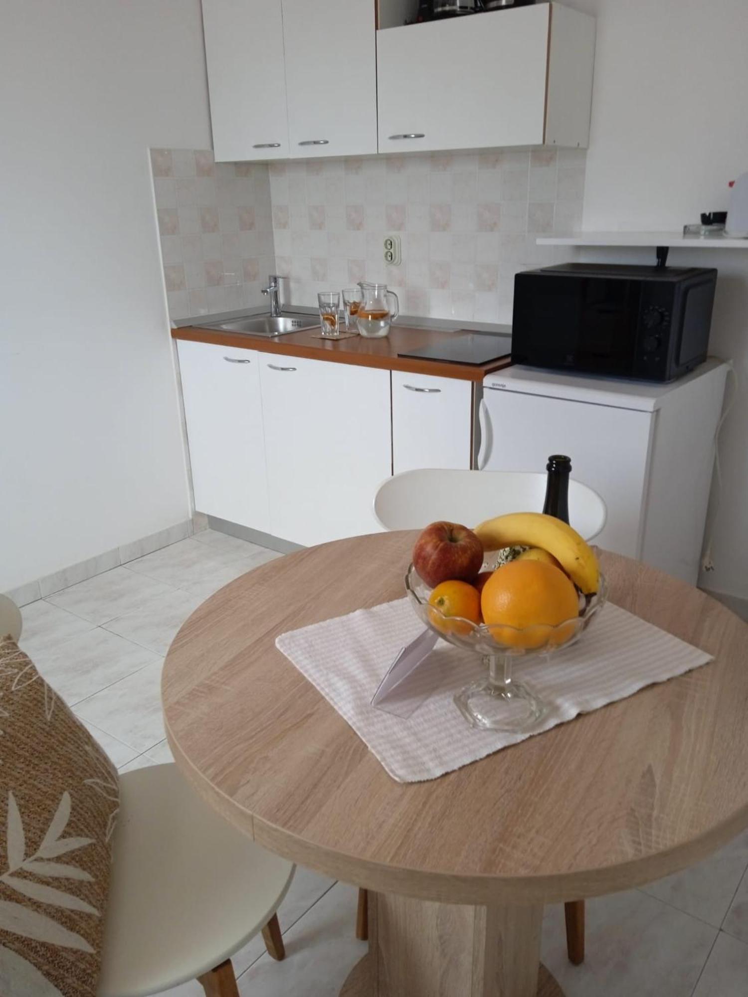Apartmani Nila Sveta Nedelja  Exteriér fotografie