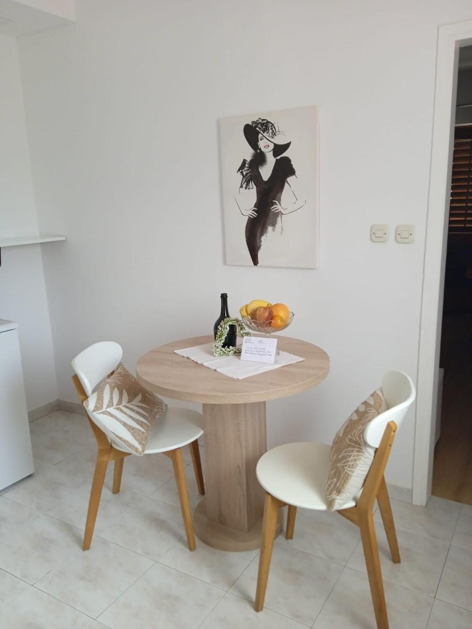 Apartmani Nila Sveta Nedelja  Exteriér fotografie
